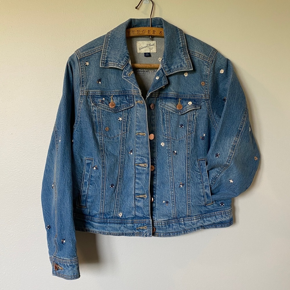 Floral Embroidered 90s style Denim Jacket